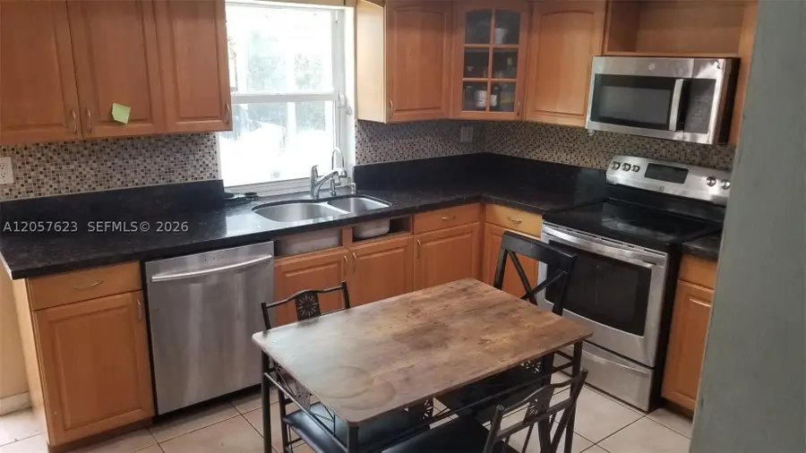 6729 Arbor Dr, Miramar, FL 33023 - #3
