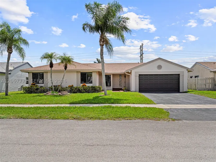 600 Fairfax Ave, Davie, FL 33325 - #2