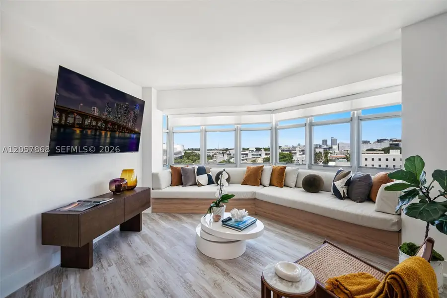 1881 Washington Ave #8C, Miami Beach, FL 33139 - #2