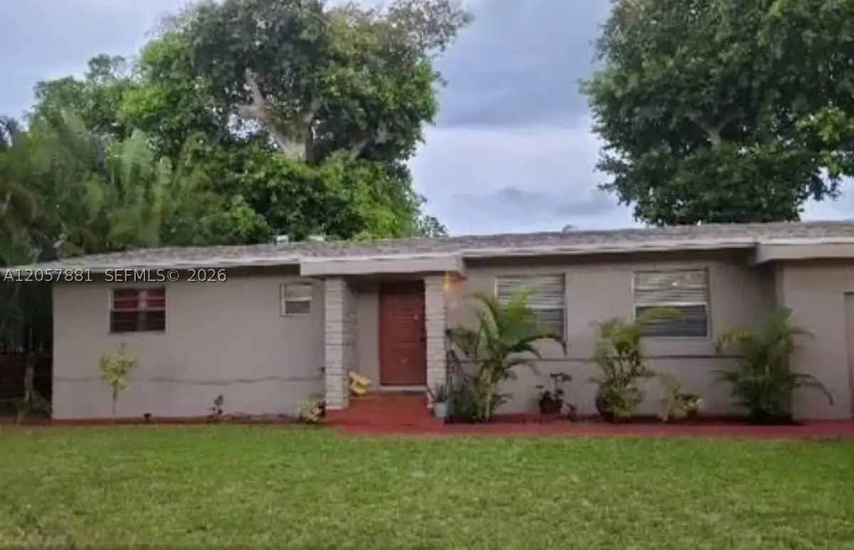 530 NE 130 St, North Miami, FL 333161 - #1
