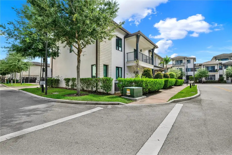 4971 NW 84th Ave, Doral, FL 33166 - #3