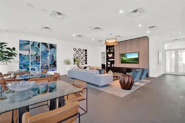 4971 NW 84th Ave, Doral, FL 33166