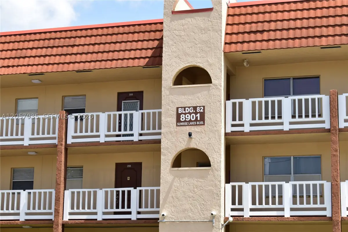 8901 Sunrise Lakes Blvd #211, Sunrise, FL 33322 - #1