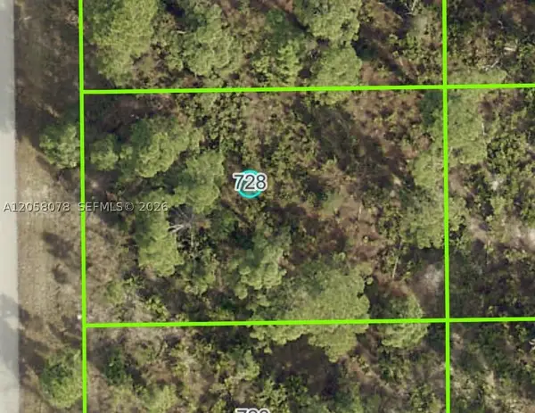 728 Pinecastle Dr, Other, FL 33974