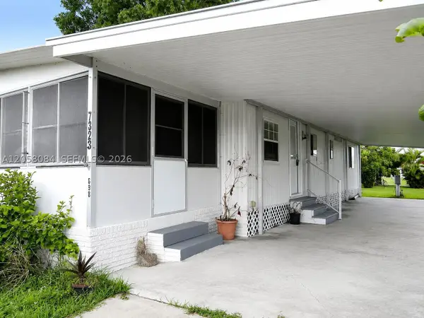 7323 N 44th Ter N, Riviera Beach, FL 33404