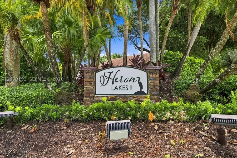 2083 Montpeliar, Weston, FL 33326 - #2