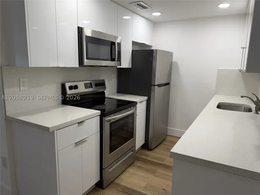10822 N Kendall Dr #S23, Miami, FL 33176 - #2