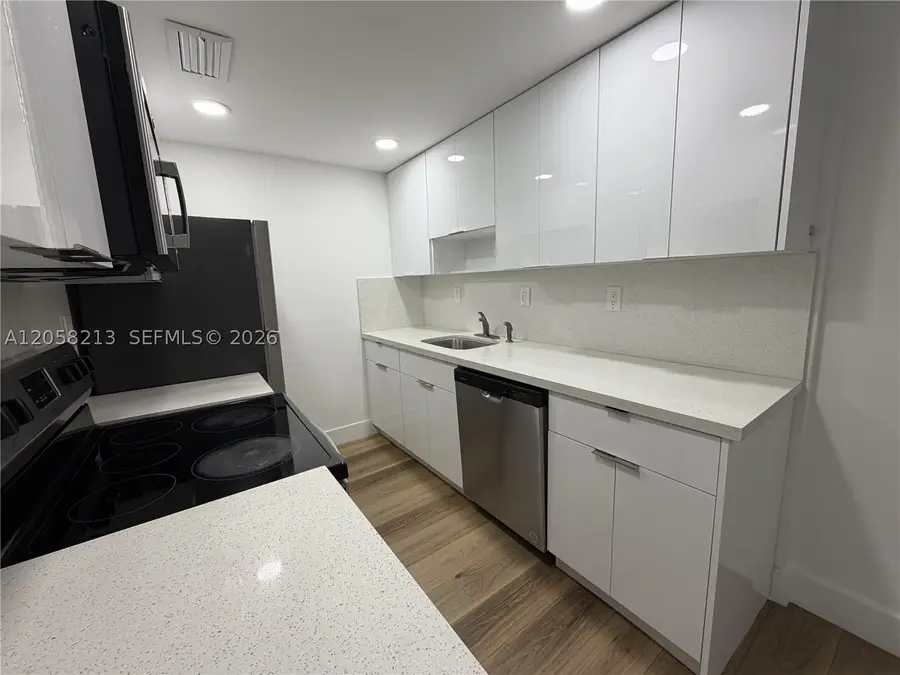 10822 N Kendall Dr #S23, Miami, FL 33176 - #3
