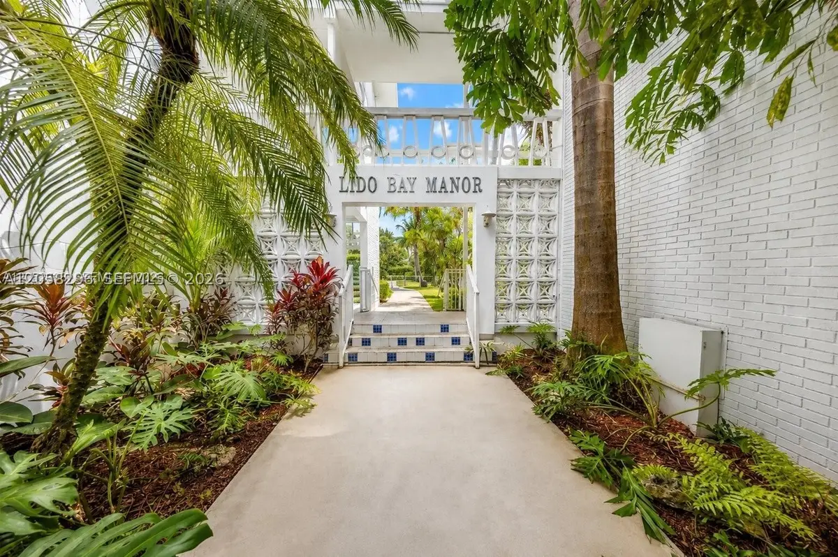 1631 NE 114th St #307, Miami, FL 33181 - #1