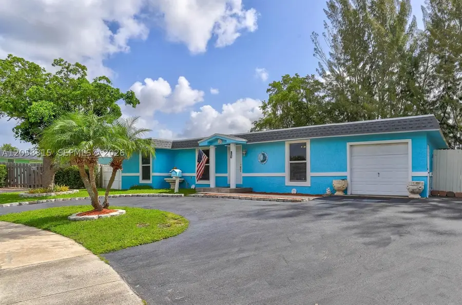 6605 NW 80th Ct, Tamarac, FL 33321 - #3