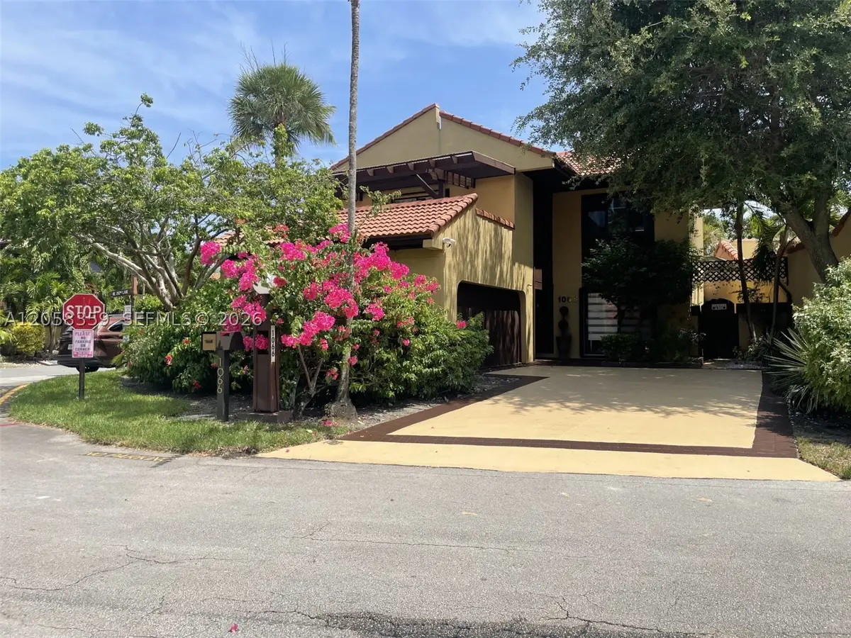 1066 NE 202nd Ln, Miami, FL 33179 - #1