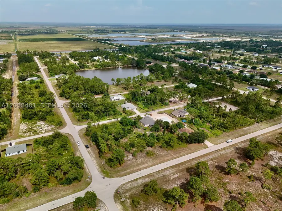 1041 Columbus Blvd, Lehigh Acres, FL 33974 - #3