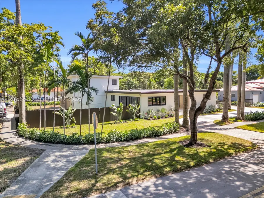 205 NE 123rd St, North Miami, FL 33161 - #2