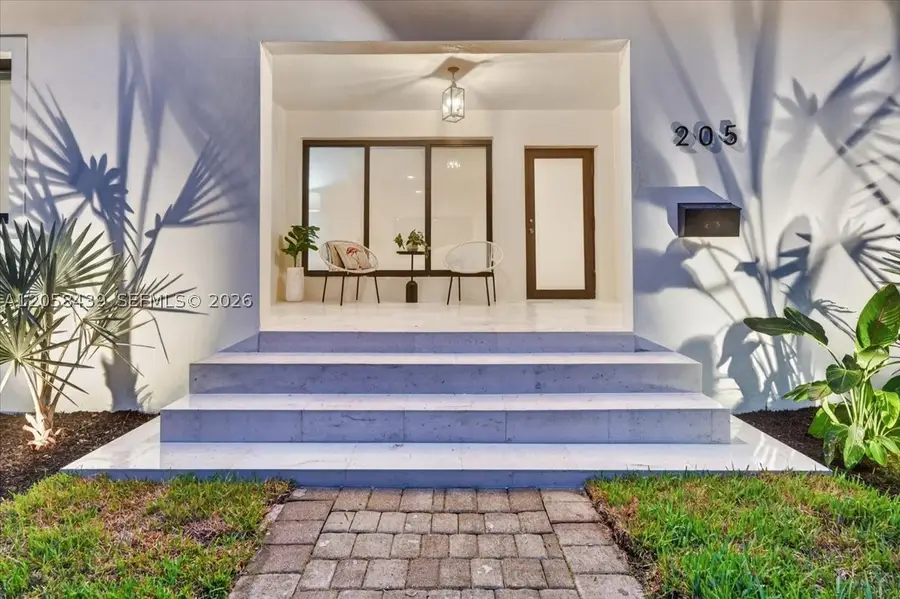 205 NE 123rd St, North Miami, FL 33161 - #3