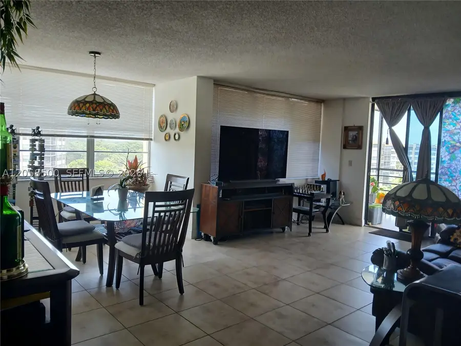 1100 Saint Charles Pl #712, Pembroke Pines, FL 33026 - #2