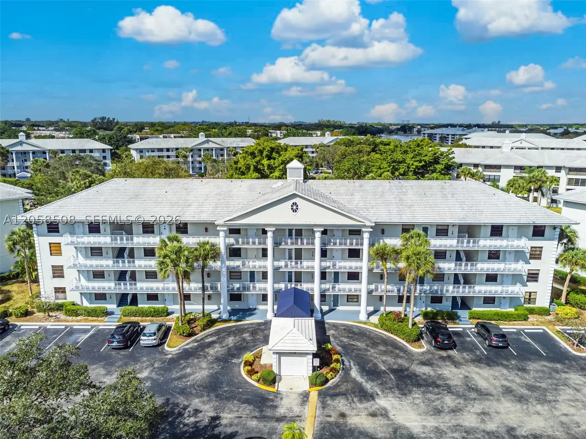 1719 Whitehall Dr #304, Davie, FL 33324 - #1