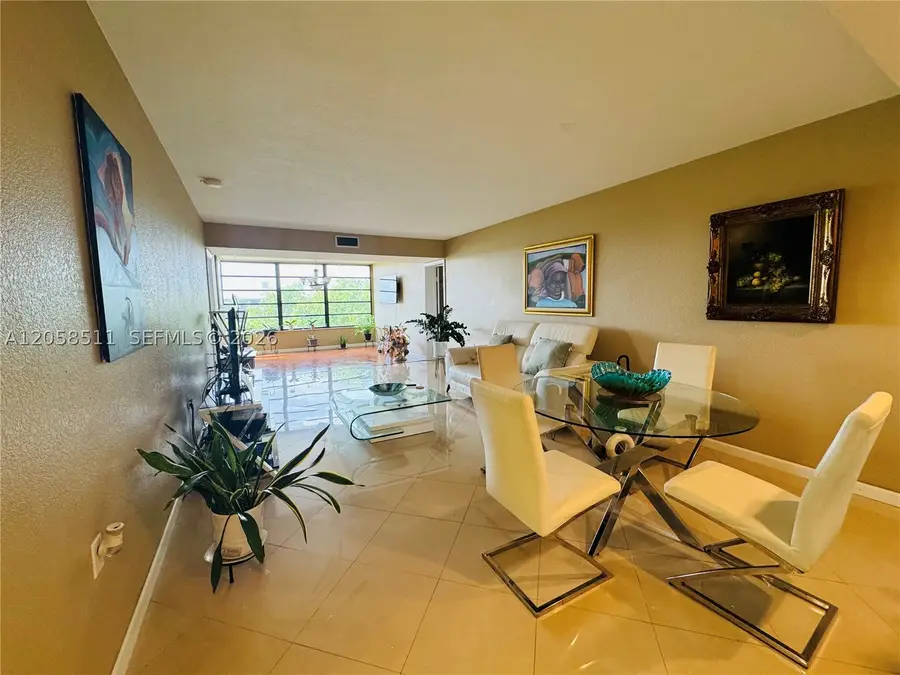 1705 Whitehall Dr #401, Davie, FL 33324 - #2