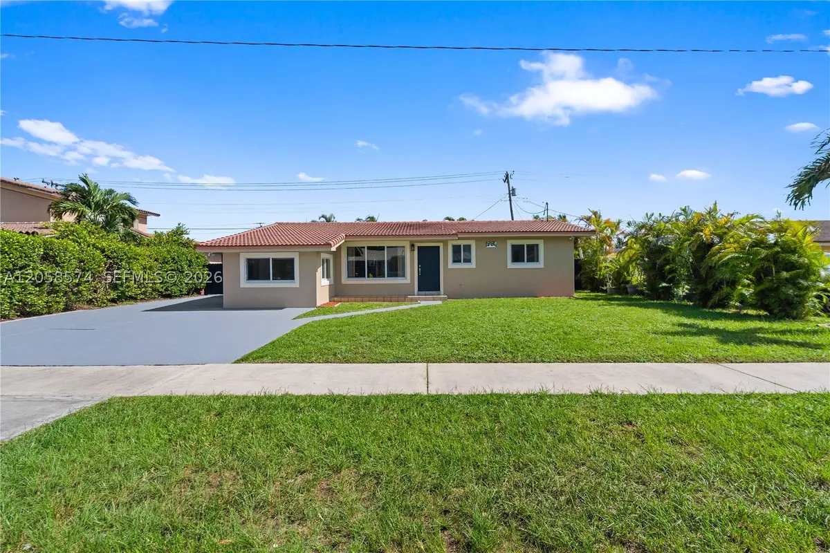 661 W 50th Pl, Hialeah, FL 33012 - #1