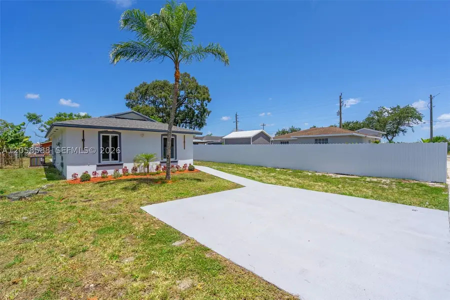 19131 NW 33rd Ct, Miami Gardens, FL 33056 - #3