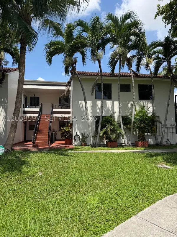 10875 NW 7th St #23-36, Miami, FL 33172