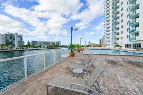 3000 S Ocean Dr #518, Hollywood, FL 33019