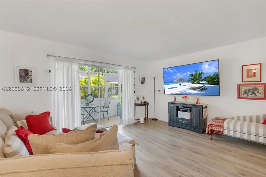 233 NE 14th Ave #108, Hallandale Beach, FL 33009 - #3