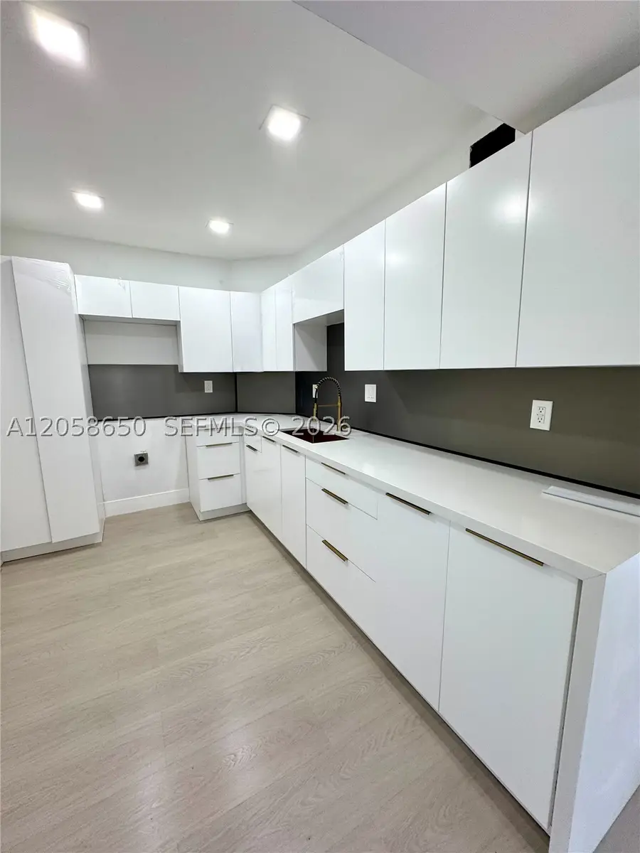 300 Bayview Dr #1201, Sunny Isles Beach, FL 33160 - #3