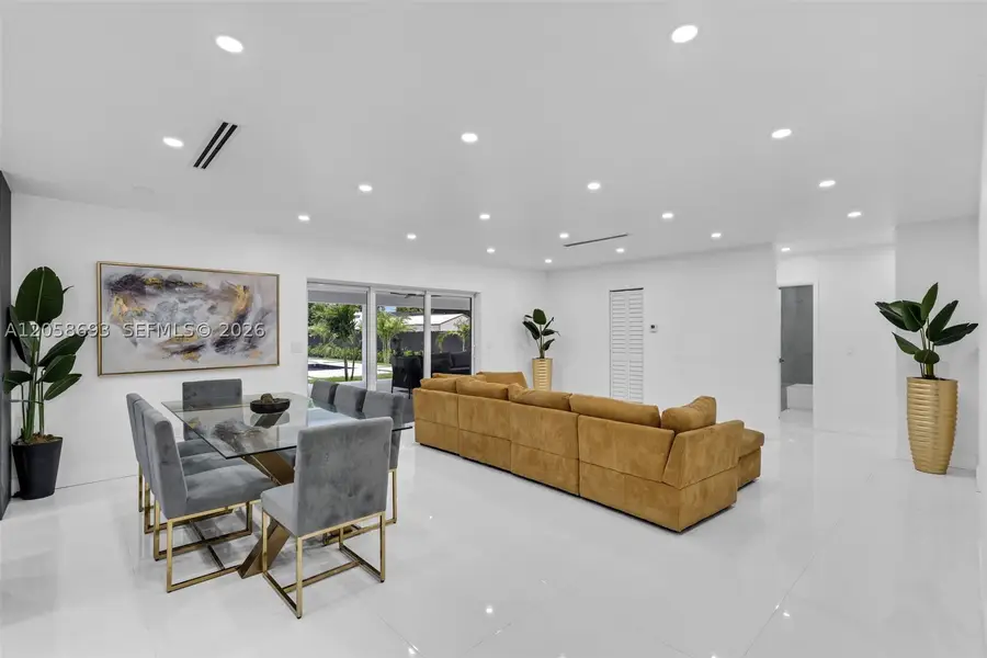 15230 NE 2nd Ave, Miami, FL 33162 - #2