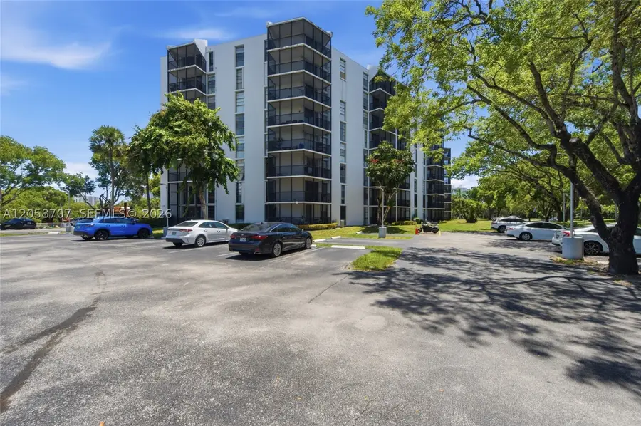 3401 N Country Club Dr #804, Aventura, FL 33180 - #3