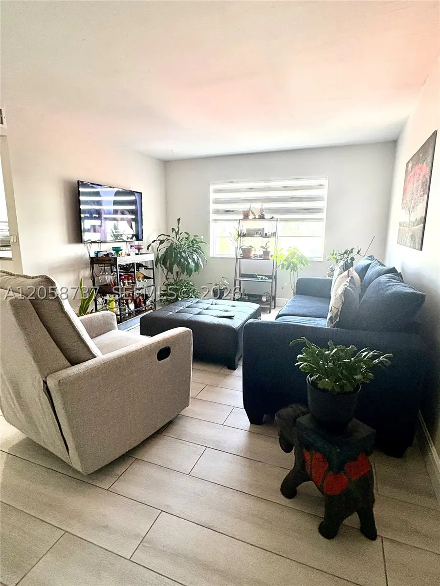 7620 Carlyle Ave #502, Miami Beach, FL 33141 - #3