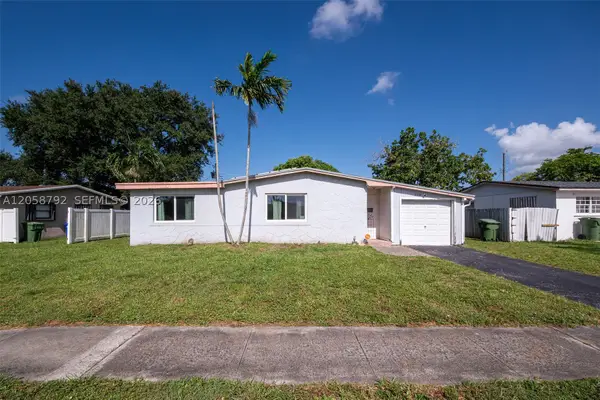 220 SW 65th Ave, Pembroke Pines, FL 33023