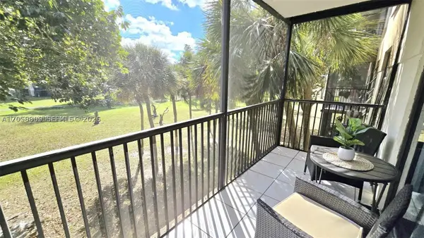 5530 NW 44th St #306C, Lauderhill, FL 33319