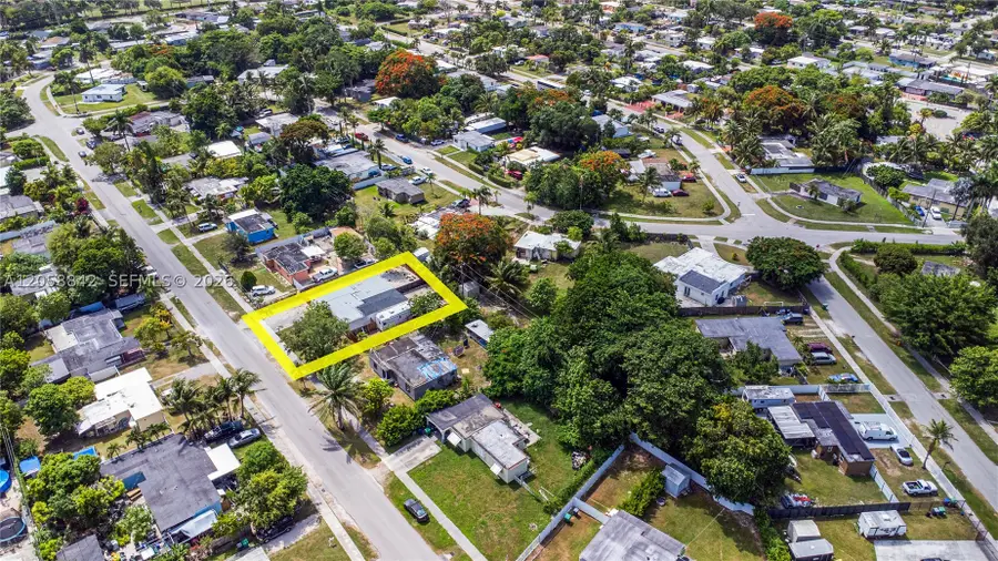 15431 Harding Ln, Homestead, FL 33033 - #2