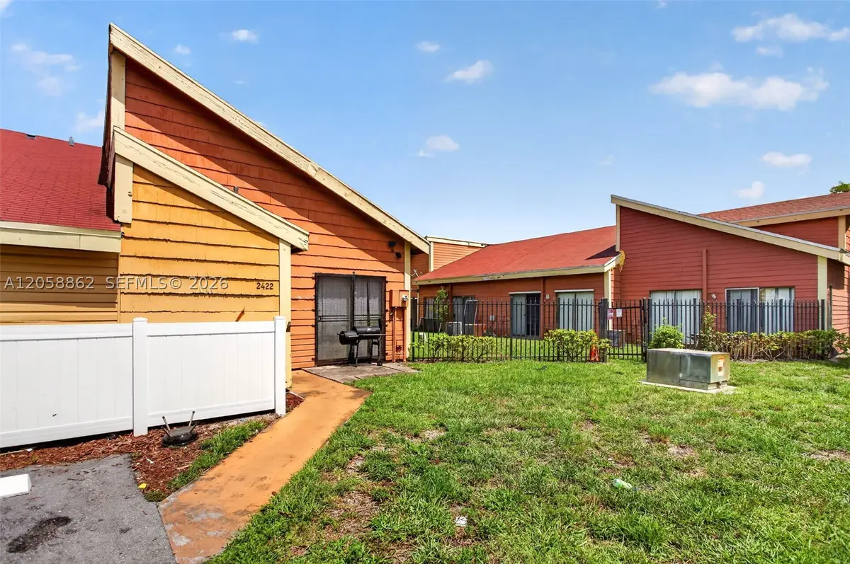 2422 NW 55th Ter, Lauderhill, FL 33313 - #1