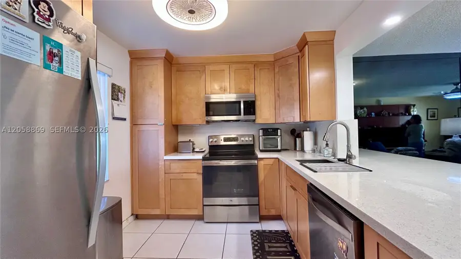190 SE 5th Ave #104, Dania Beach, FL 33004 - #3