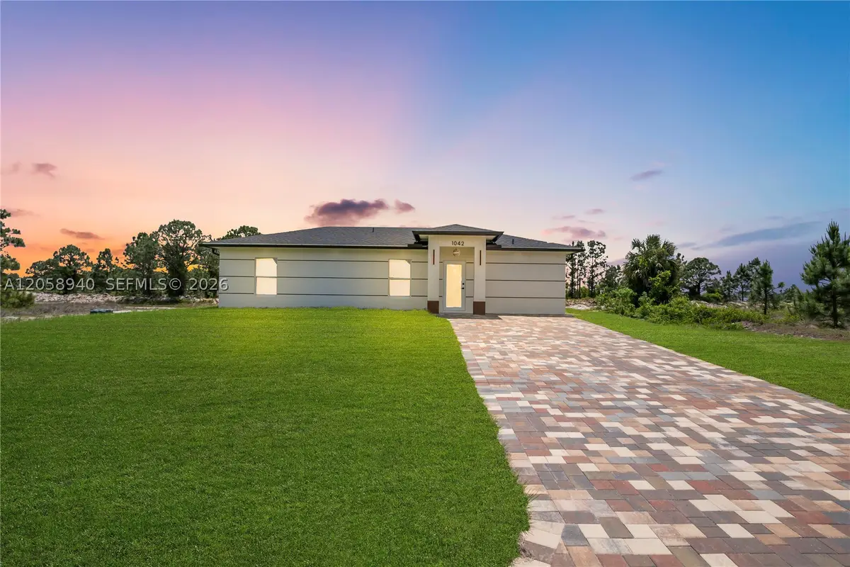1042 Darlington St, Lehigh Acres, FL 33974 - #1