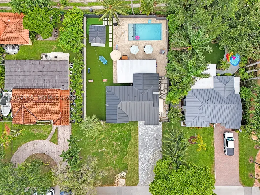 430 Forrest Dr, Miami Springs, FL 33166 - #2
