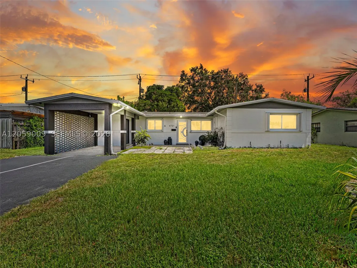 6721 Allen St, Hollywood, FL 33024 - #1