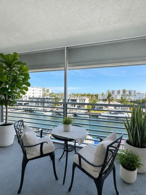 3750 NE 169th St #409, North Miami Beach, FL 33160