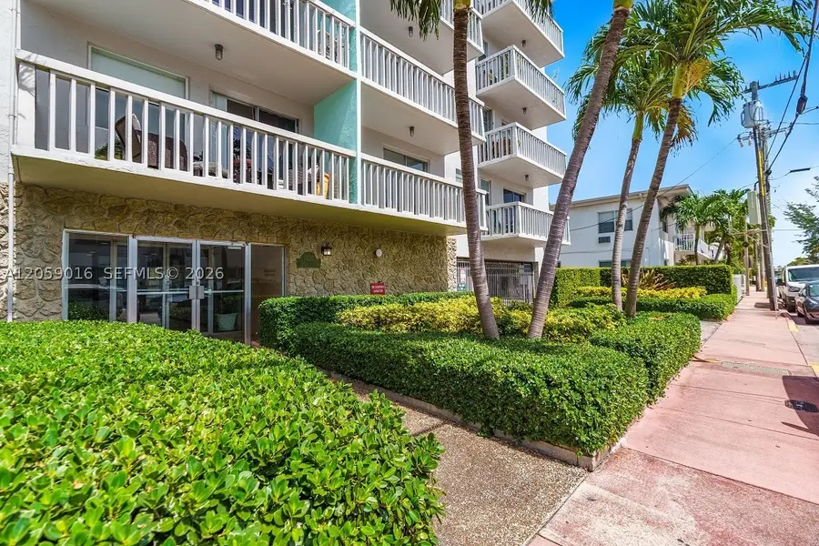 7620 Carlyle Ave #206, Miami Beach, FL 33141 - #2