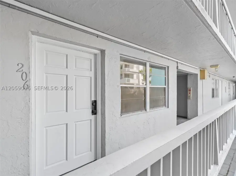 7620 Carlyle Ave #206, Miami Beach, FL 33141 - #3