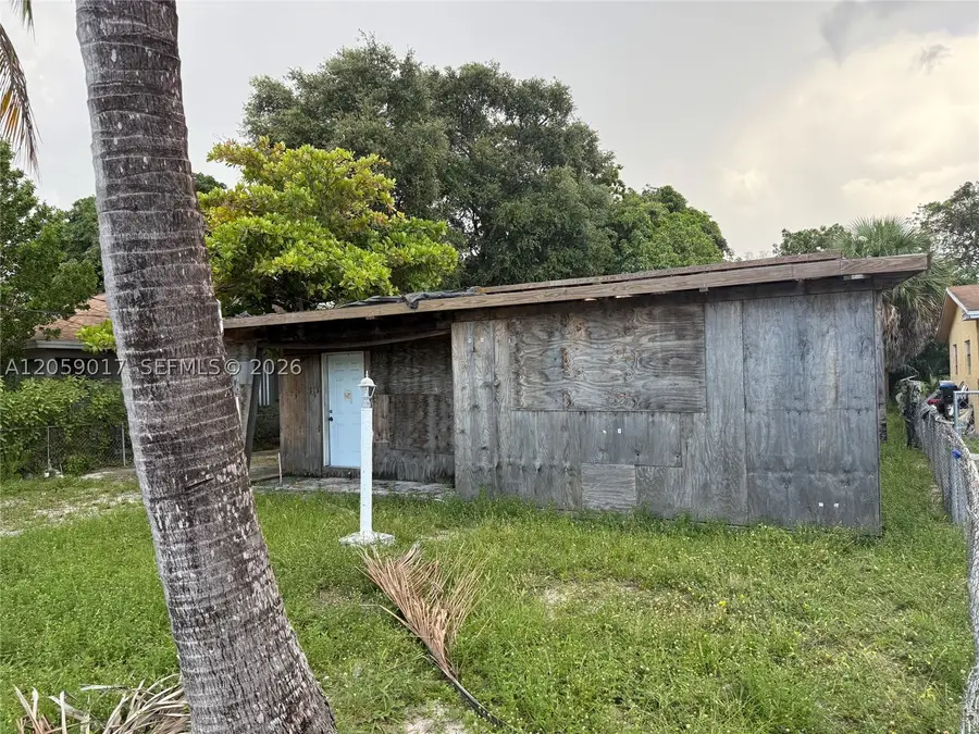 809 NW 108th St, Miami, FL 33168 - #3