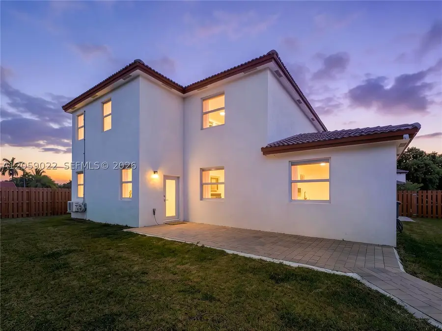 2208 SE 30th St, Homestead, FL 33035 - #2