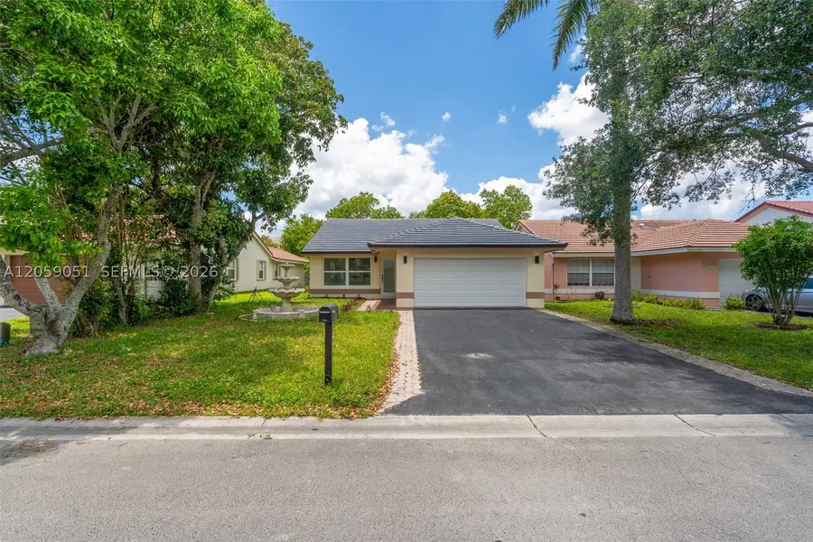 2828 NW 95th Ave, Coral Springs, FL 33065 - #2