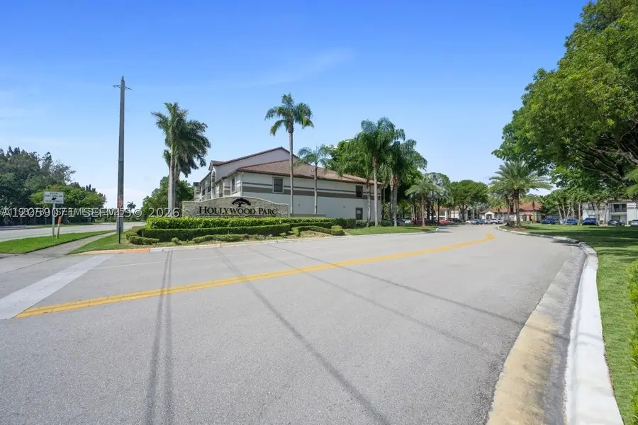 510 S Park Rd #23-10, Hollywood, FL 33021 - #3