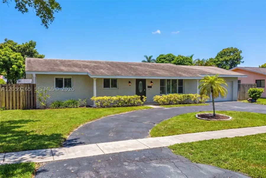 7400 NW 15th St, Plantation, FL 33313 - #2