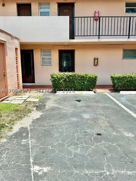 19001 NE 14th Ave #121, Miami, FL 33179 - #2