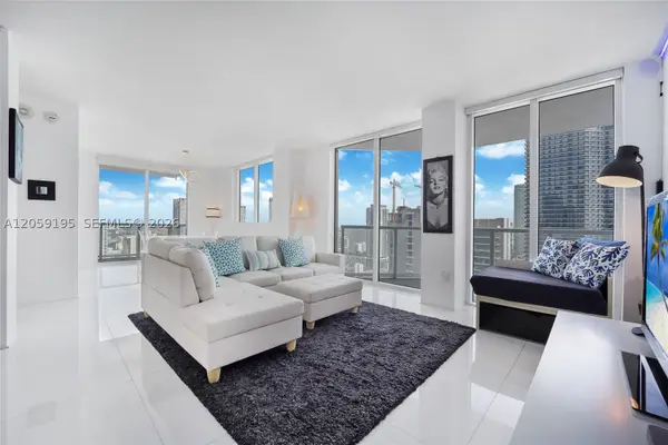 253 NE 2nd St #3302, Miami, FL 33132