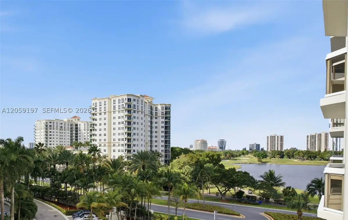 20185 E Country Club Dr #502, Aventura, FL 33180 - #1