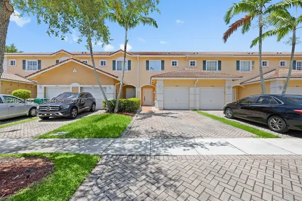 7929 Tuscany Dr, Tamarac, FL 33321